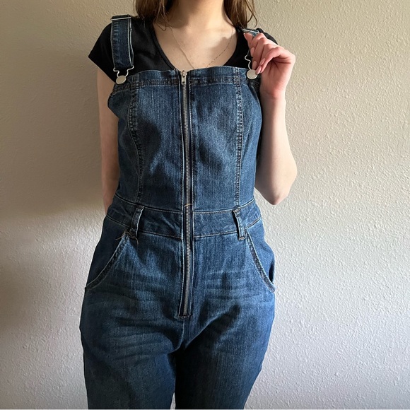 Refuge Zip-up Overalls - Picture 5 of 8